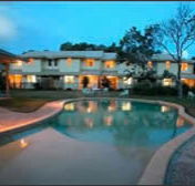 Byron Lakeside Holiday Apartments - Great Ocean Road Tourism