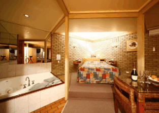 Mitchell Motor Inn - Great Ocean Road Tourism 1