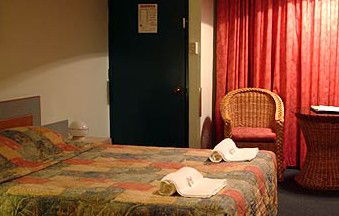 Glenmore Palms Motel - Great Ocean Road Tourism 3