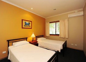 Portside Executive Apartments - Great Ocean Road Tourism 0