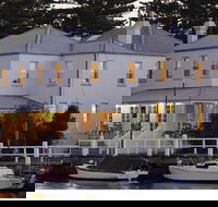 Oscars Waterfront Boutique Hotel - Great Ocean Road Tourism