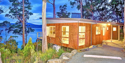 Stewarts Bay Lodge - Great Ocean Road Tourism 3