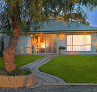17 QED Lakehouse - Great Ocean Road Tourism