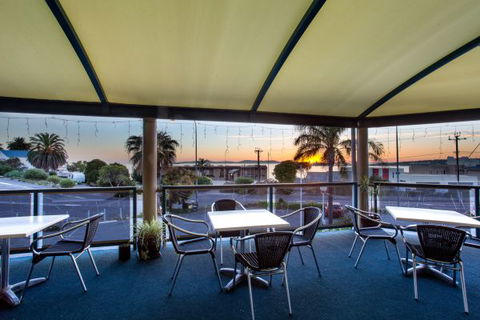 Adventure Backpackers - Great Ocean Road Tourism 5