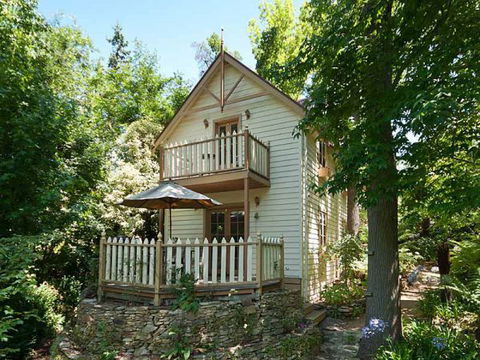 Aldgate Creek Cottage Bed And Breakfast - Great Ocean Road Tourism 1