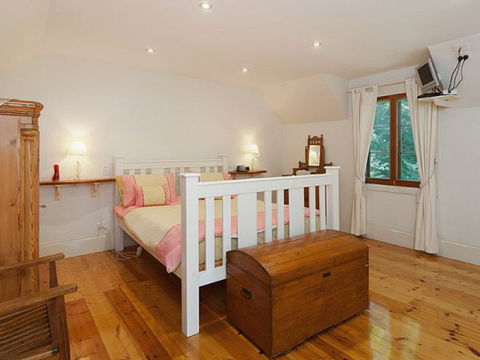 Aldgate Creek Cottage Bed And Breakfast - Great Ocean Road Tourism 4