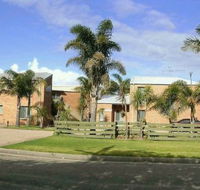 Fronds Holiday Apartments - Great Ocean Road Tourism