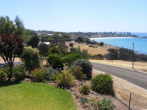 Ironstone Cottage - Great Ocean Road Tourism 3