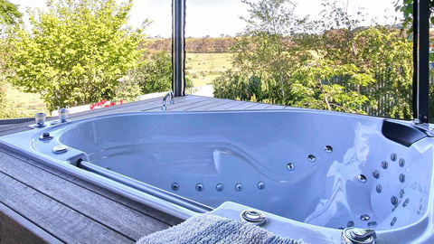 A Way To Relax At Welcome Springs Country Stays - Great Ocean Road Tourism 0