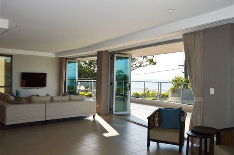 Aqua Aqua Luxury Penthouses - Great Ocean Road Tourism 1