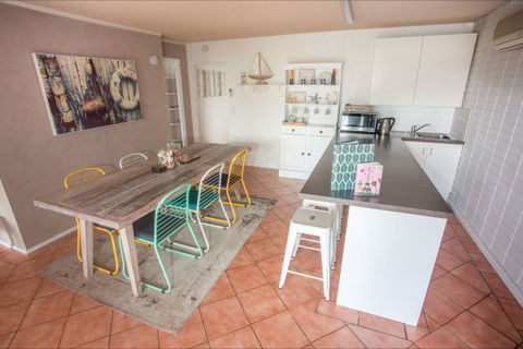 Arlingtons Accommodation - Great Ocean Road Tourism 4