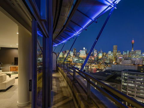 Astral Tower And Residences At The Star - Great Ocean Road Tourism 8