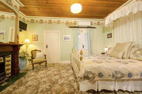 Barnsley House Beechworth - Great Ocean Road Tourism 8