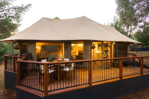 Beechworth Wildlife Stays - Great Ocean Road Tourism 0
