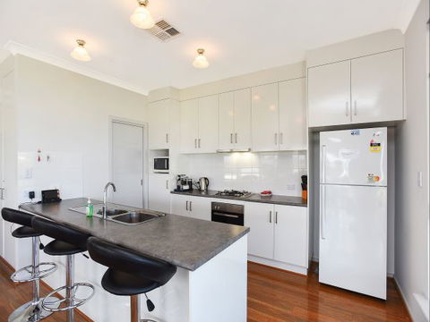 BEAUMONT HOUSE - Great Ocean Road Tourism 4