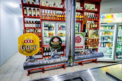 Goldfields Hotel And Finnigan's Rest - Great Ocean Road Tourism 6