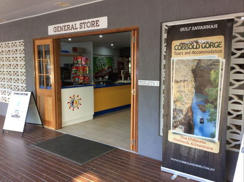 Goldfields Hotel And Finnigan's Rest - Great Ocean Road Tourism 9
