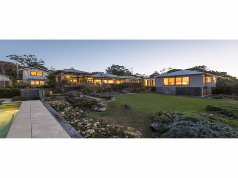 Jamberoo Valley Farm - Great Ocean Road Tourism 0