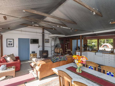 Jamberoo Valley Farm - Great Ocean Road Tourism 5