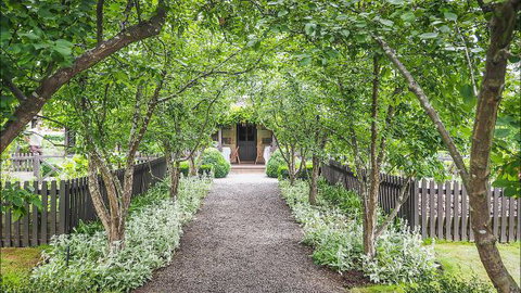 Kyneton Old Rectory - Great Ocean Road Tourism 3