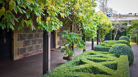 Kyneton Old Rectory - Great Ocean Road Tourism 4