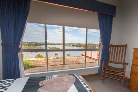 Limestone Ridge - Holiday House - Great Ocean Road Tourism 3