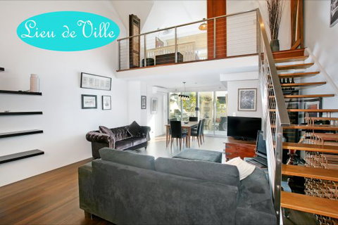 Lieu De Ville Suite - Great Ocean Road Tourism 0