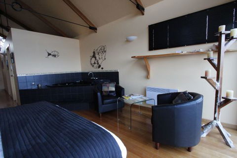 Ocean Inlet - Great Ocean Road Tourism 3