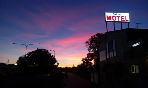 Sail Inn - Yeppoon - Great Ocean Road Tourism 8