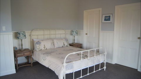 Shearer's Hill - Luxury Farm Stay - Great Ocean Road Tourism 4