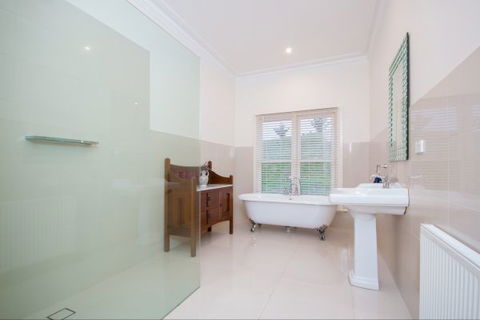 Shearer's Hill - Luxury Farm Stay - Great Ocean Road Tourism 5