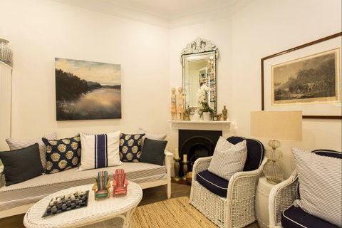 Stylish Interiors In The Bay - Great Ocean Road Tourism 1