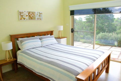 Tilba Coastal Retreat - Great Ocean Road Tourism 5