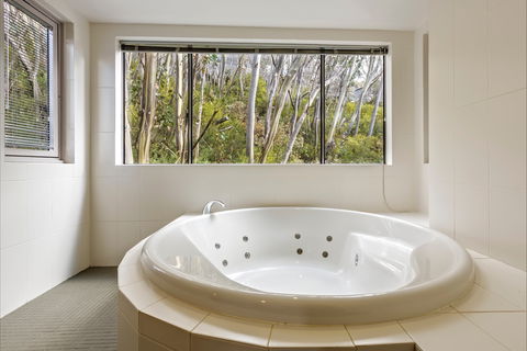 Altezza 1570 By Alpine Boutique Apartments - Great Ocean Road Tourism 4