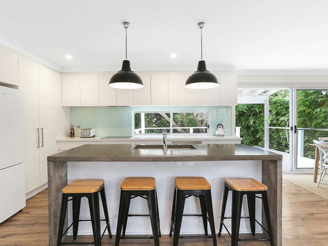 Amalfi Beach House - Great Ocean Road Tourism 1