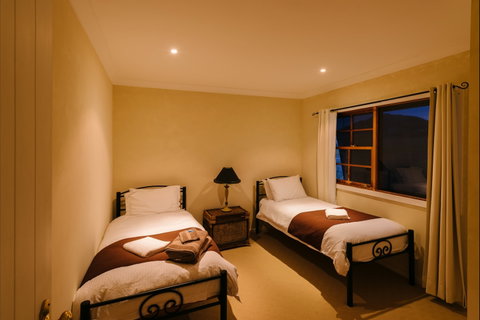 Barrington Hideaway- River Cottages - Great Ocean Road Tourism 3