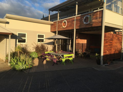 Blue Pacific Holiday Units - Great Ocean Road Tourism 2