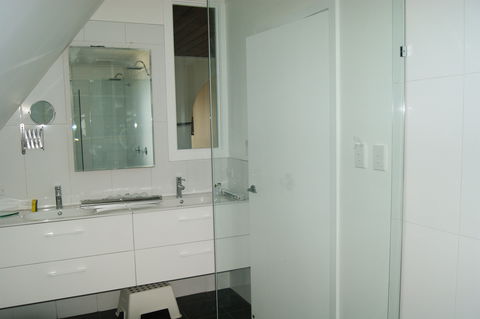 Cloisters Of Kalangadoo - Great Ocean Road Tourism 8