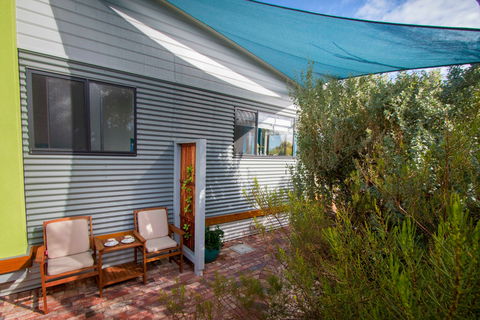 Coorong Cabins - Wren Cabin - Great Ocean Road Tourism 2