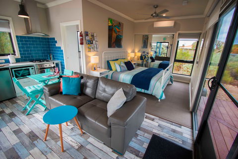Coorong Cabins - Wren Cabin - Great Ocean Road Tourism 6