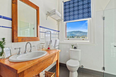 Cygnet Old Bank B&B - Great Ocean Road Tourism 4