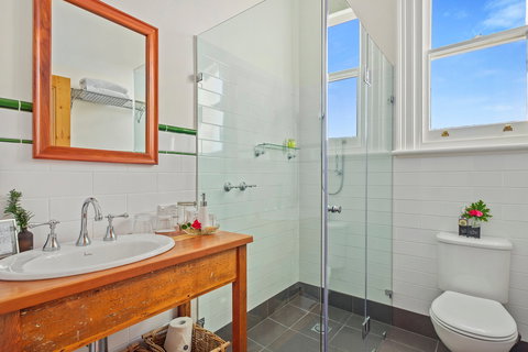 Cygnet Old Bank B&B - Great Ocean Road Tourism 5