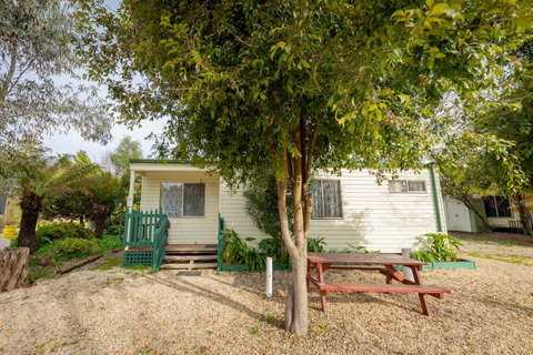 Eildon Riverside Holiday Park - Great Ocean Road Tourism 1