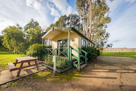 Eildon Riverside Holiday Park - Great Ocean Road Tourism 4