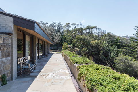 Gordon's Bay Retreat - Great Ocean Road Tourism 2