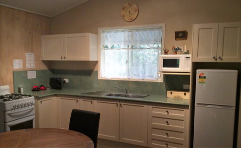 Maleny Country Cottages - Great Ocean Road Tourism 5