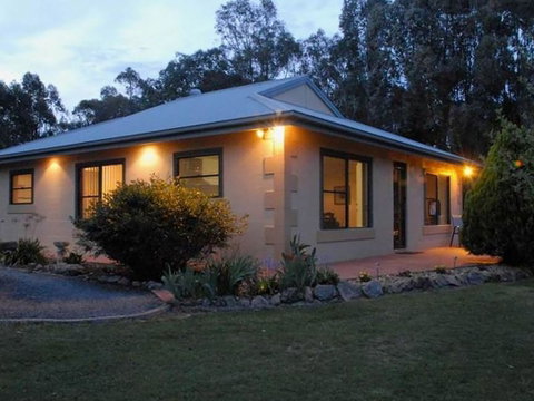 Serena Cottages - Great Ocean Road Tourism 0
