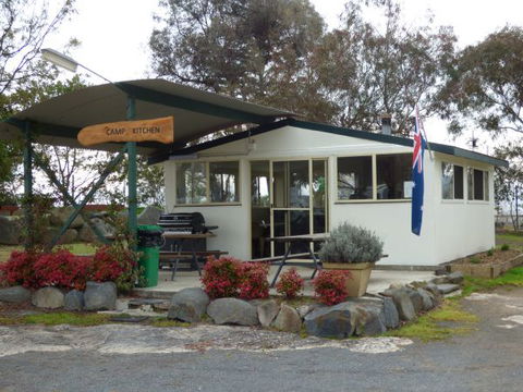 Tenterfield Lodge Caravan Park - Great Ocean Road Tourism 8