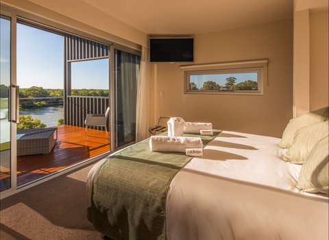 The Frames - Luxury Riverland Accommodation - Great Ocean Road Tourism 2
