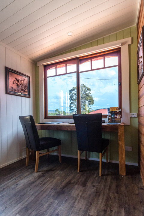 Uniquely Pambula - Pet Friendly Holiday Accomodation - Great Ocean Road Tourism 7